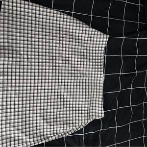 Hollister Black,White, and Tan Plaid High-rise skirt